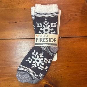 Fireside Cozy Lodge Socks - Navy and White